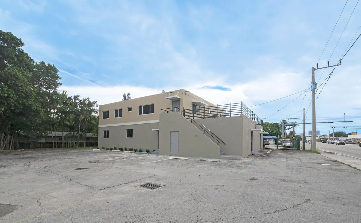 11911 W Dixie Hwy, North Miami — Retail under contract