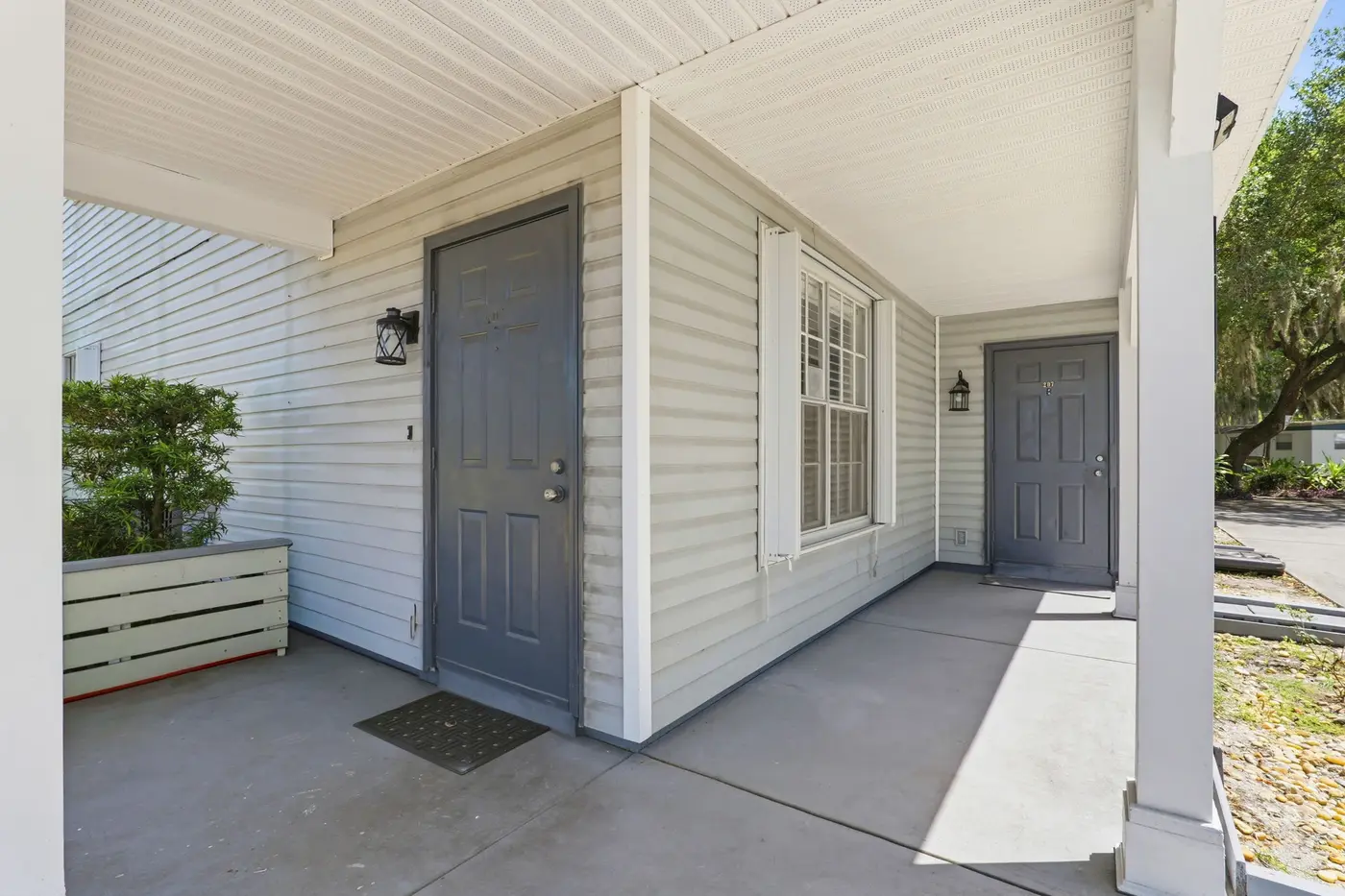 207 SE 6th Ave — photograph 5
