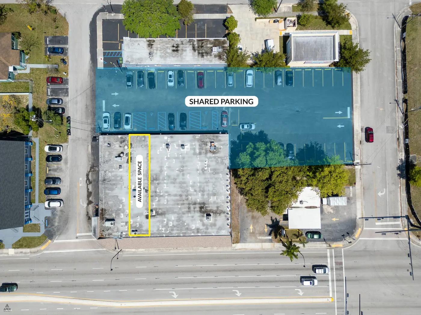 300 W Hallandale Beach Blvd — photograph 3