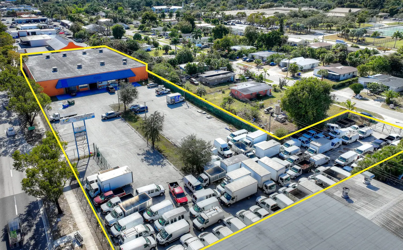 3040 Fowler Street, Fort Myers — Industrial for lease