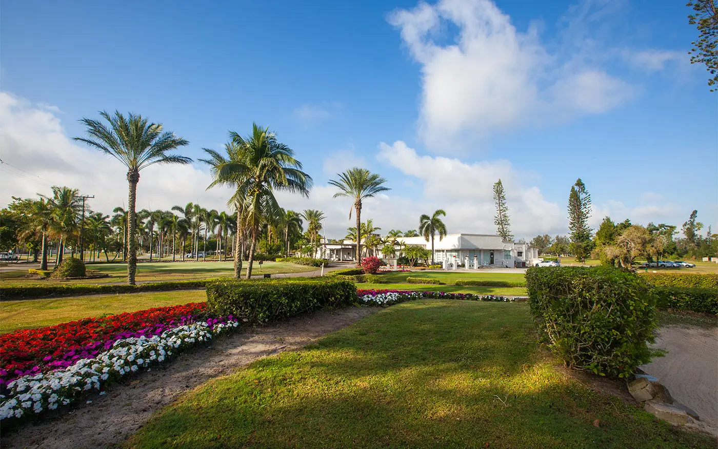 365 N Royal Poinciana Blvd — photograph 10