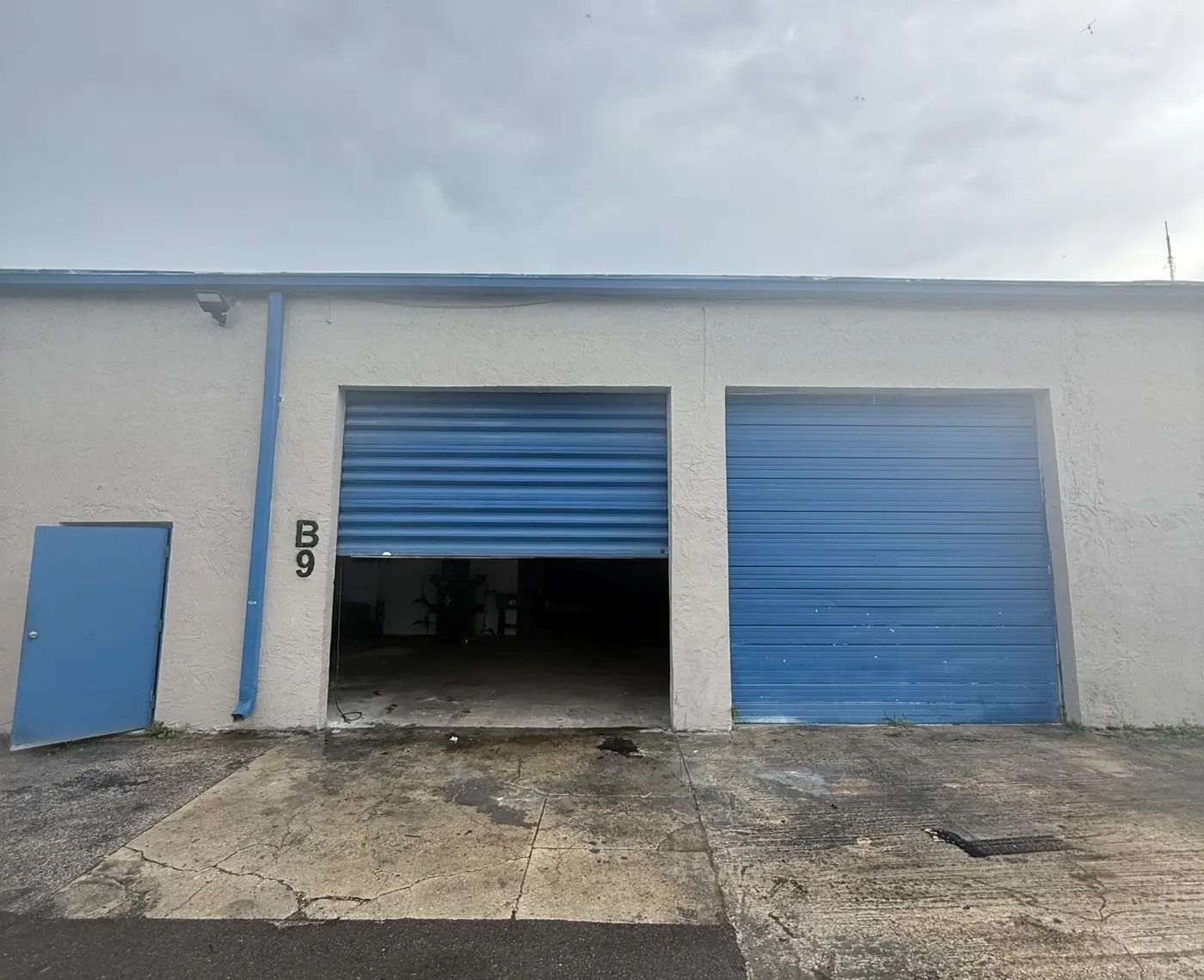 4711 W Hallandale Beach Blvd, West Park — Industrial for lease