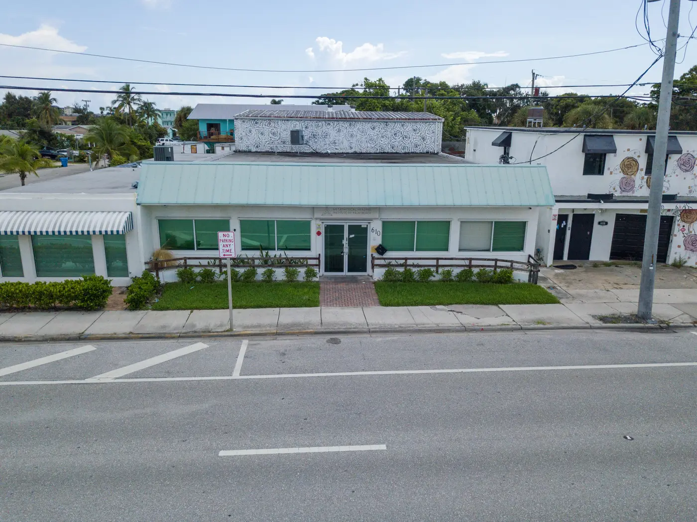 610 N Dixie Hwy, Lantana, FL — Office, sold