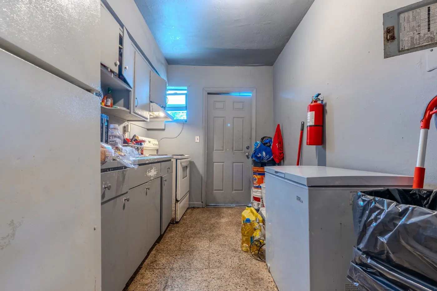 6401 NW 12 Ave — photograph 8