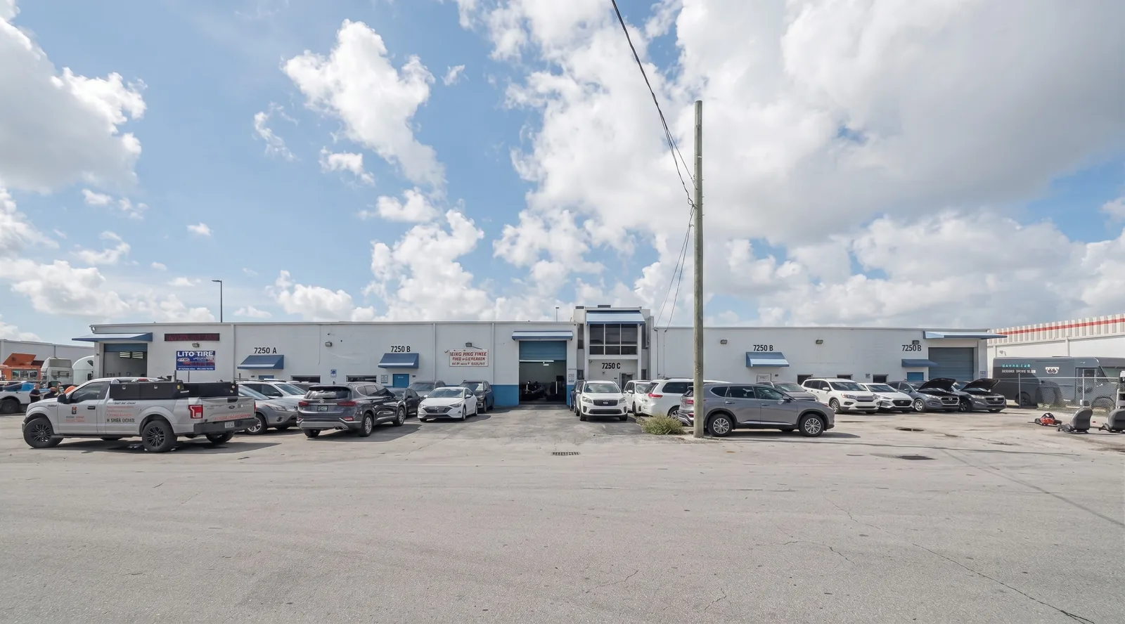 7250 NW 41st St — building frontage and parking
