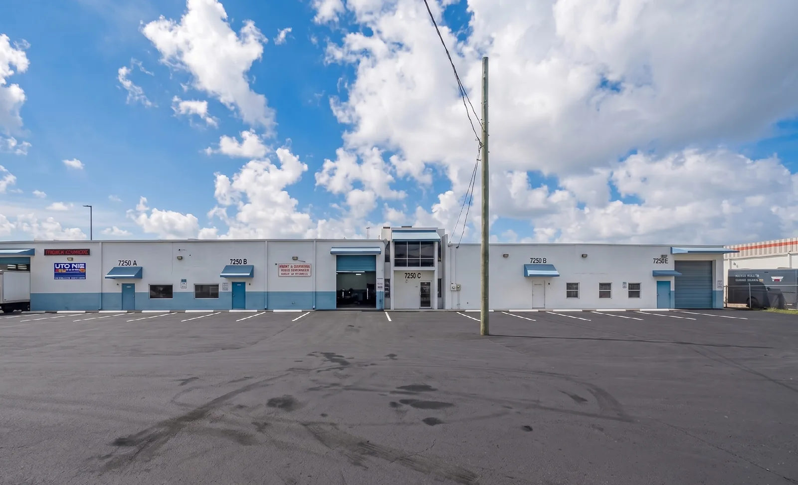 7250 NW 41st St – Bay B, Miami — Industrial for lease