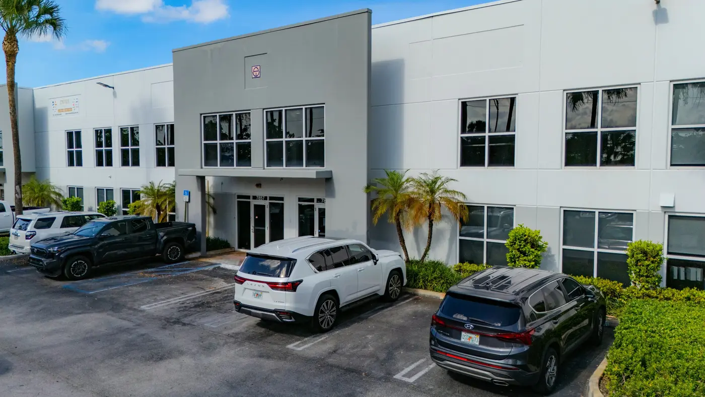 7855 NW 46th Street — photograph 8