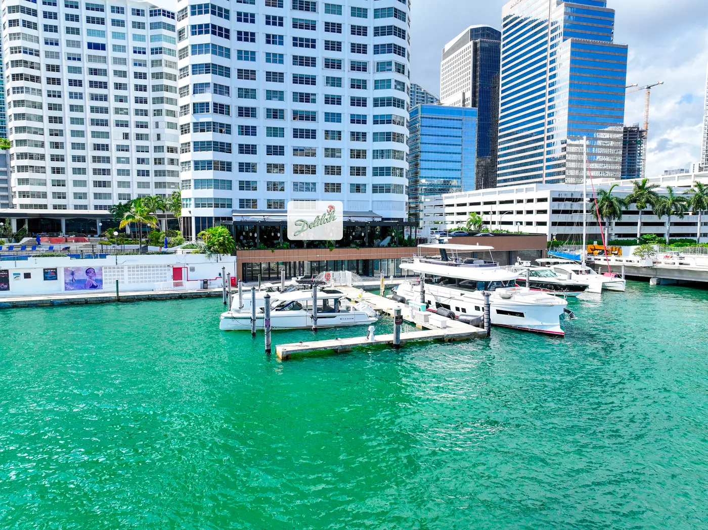 801 Brickell Bay Drive, Unit 4C042 — photograph 6