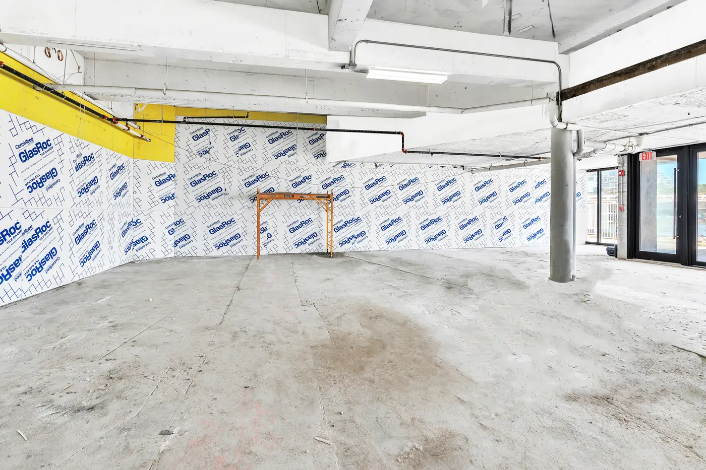 801 Brickell Bay Drive, Unit 4C042 — photograph 9