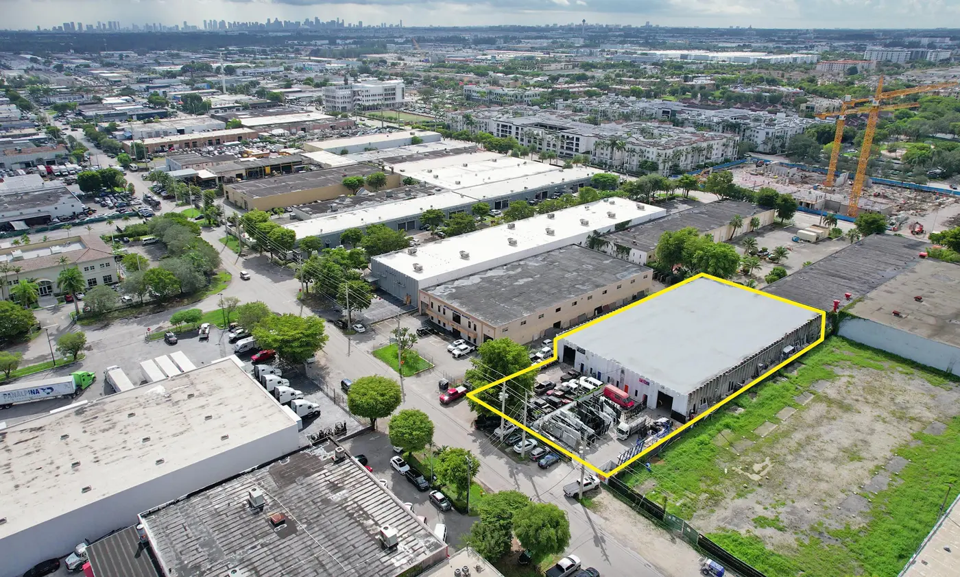 8230 NW 56 St, Doral — warehouse bay
