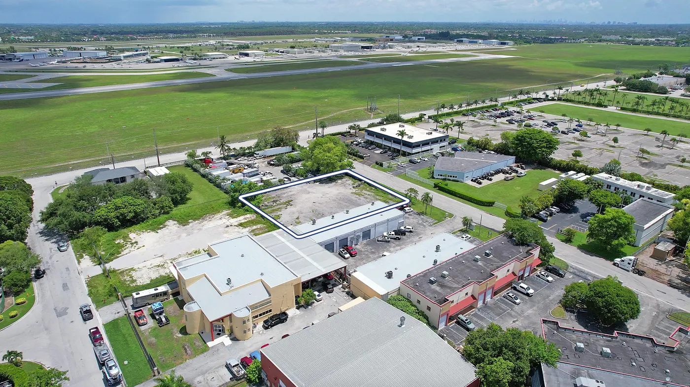 13700 SW 145th Ct & 14180 SW 143rd Ct — photograph 4